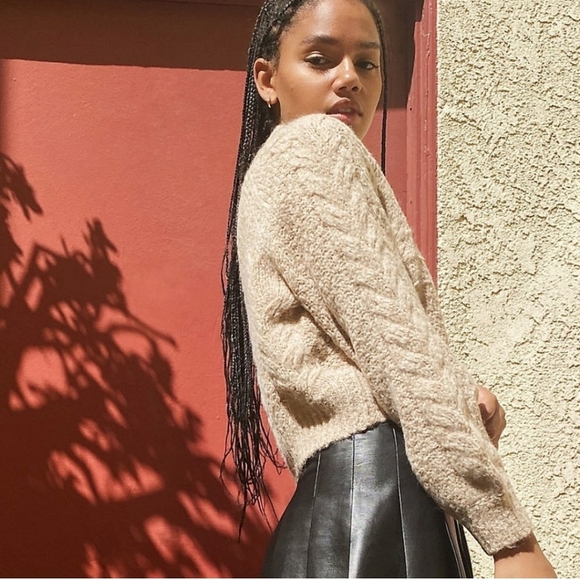 NWOT Aritzia Sunday Best Melly Cable Knit Sweater - Picture 9 of 17